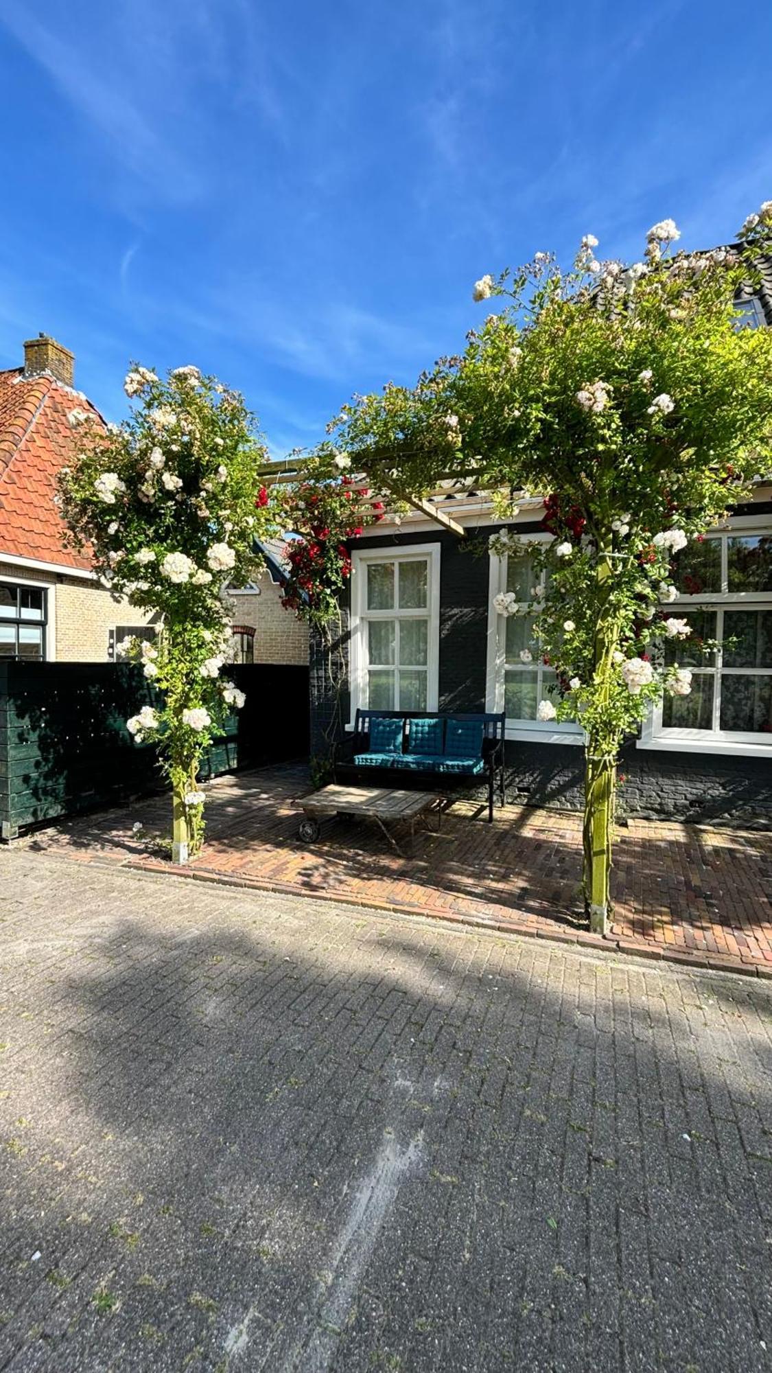 Hus Fan Eartiids Apartment Huns Exterior photo