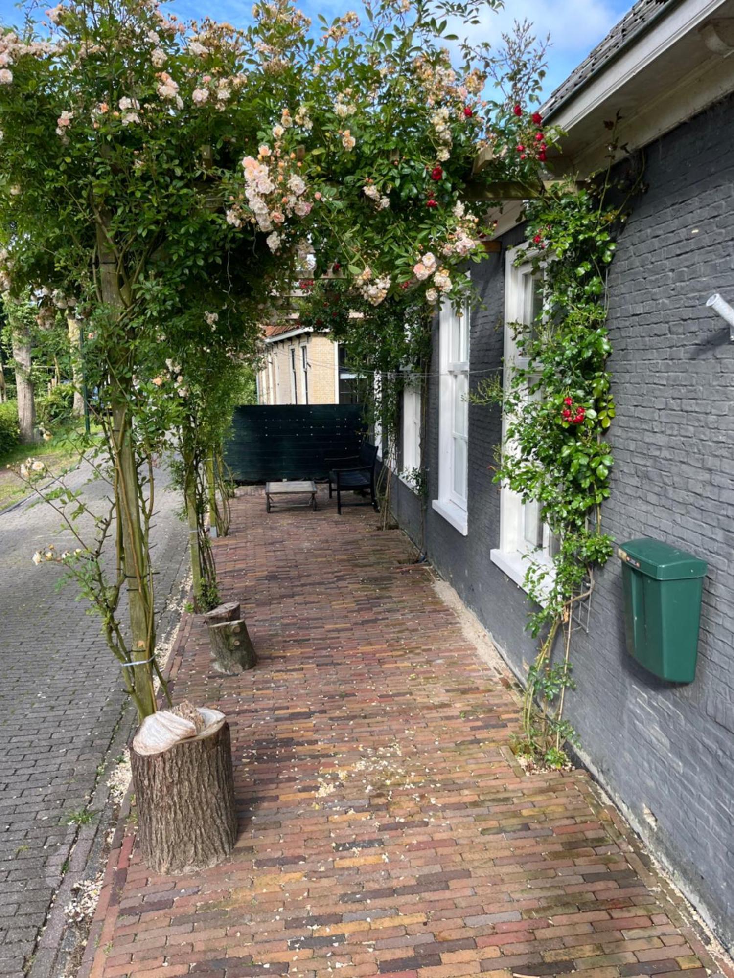Hus Fan Eartiids Apartment Huns Exterior photo